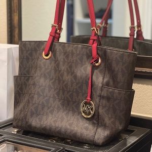 Michael Kors Signature tote